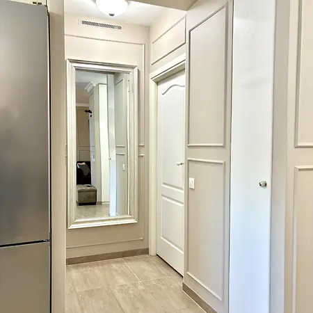 Chlodna Premium 2-bedroom Apartment, Center Appartement *