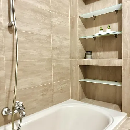 Appartamento Chlodna Premium 2-bedroom Apartment, Center