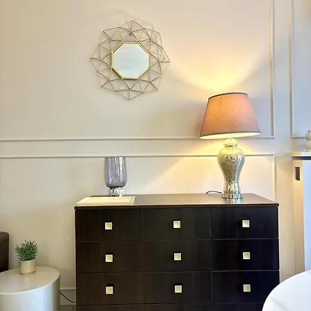 Chlodna Premium 2-bedroom Apartment, Center Lejlighed
