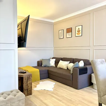 Chlodna Premium 2-bedroom Apartment, Center Lejlighed *