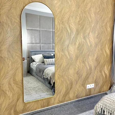 Chlodna Premium 2-bedroom Apartment, Center Apartamento