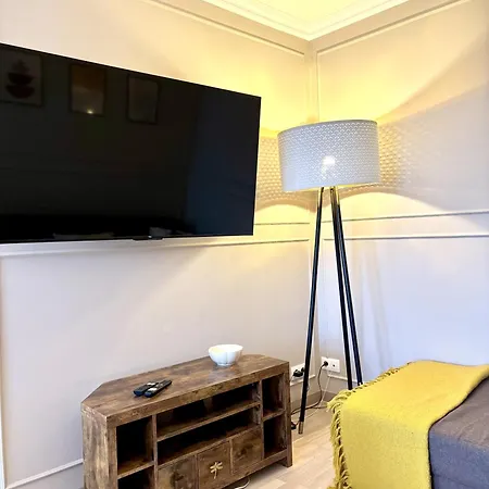 Lejlighed Chlodna Premium 2-bedroom Apartment, Center *