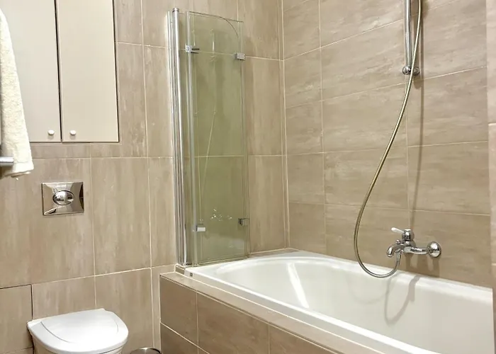 Chlodna Premium 2-bedroom Apartment, Center Апартаменты *