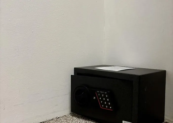 Chlodna Premium 2-bedroom Apartment, Center Апартаменты