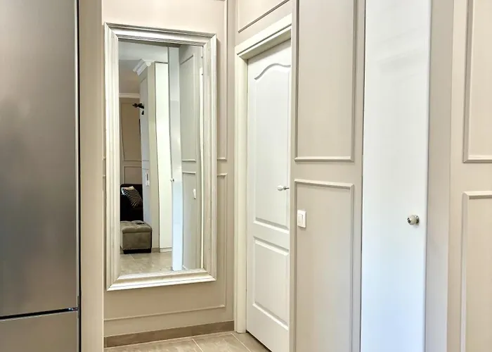 Chlodna Premium 2-bedroom Apartment, Center 公寓 *